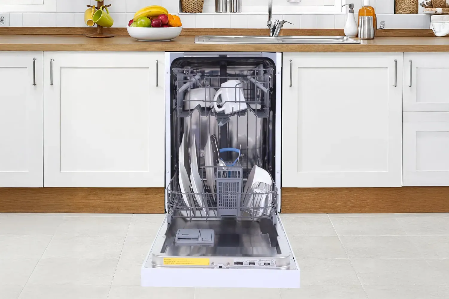 AVANTI Avanti 3.2 cu. ft. Compact Refrigerator, Mini-Fridge, in
